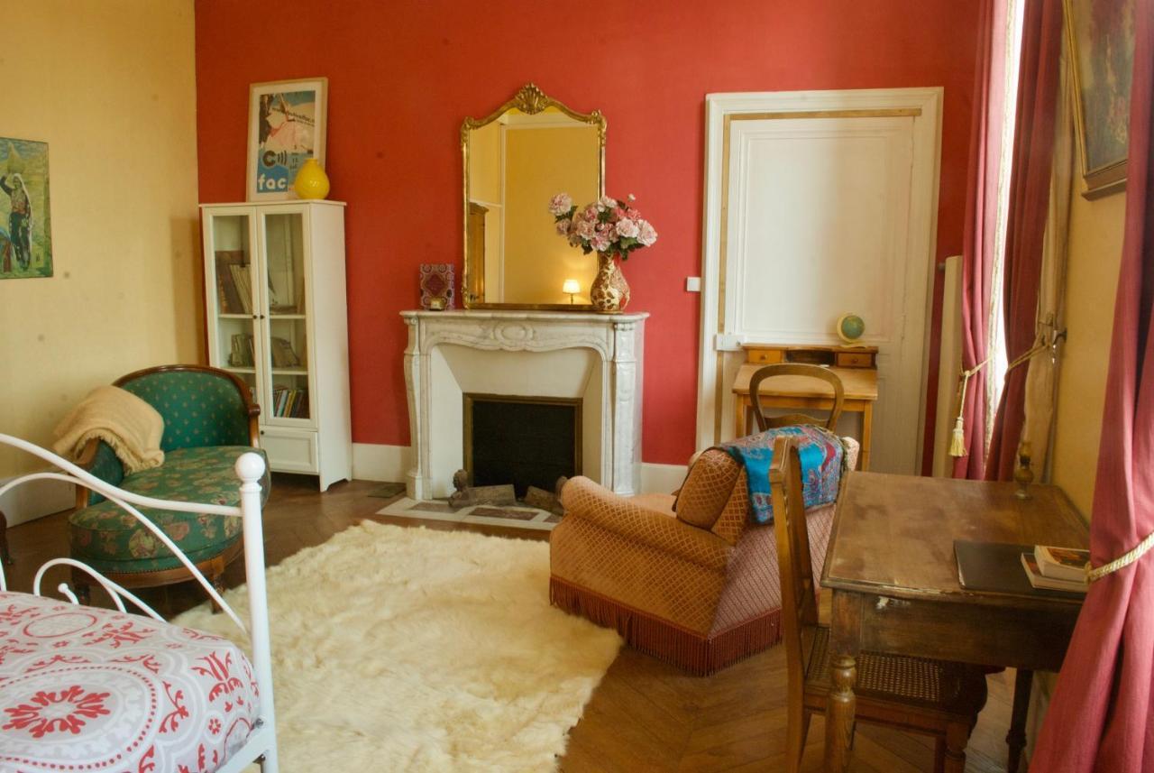 Bed and Breakfast Yxie - Manoir Des Arts Villeblevin Екстер'єр фото