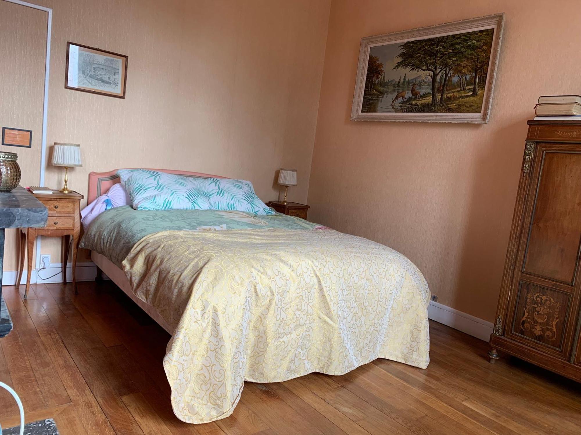 Bed and Breakfast Yxie - Manoir Des Arts Villeblevin Номер фото